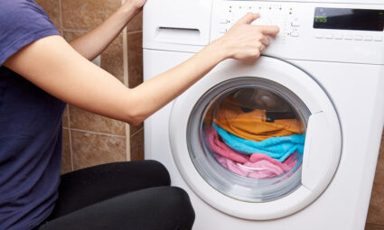wat doen met stinkende wasmachine