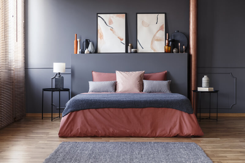 slaapkamer met roze details