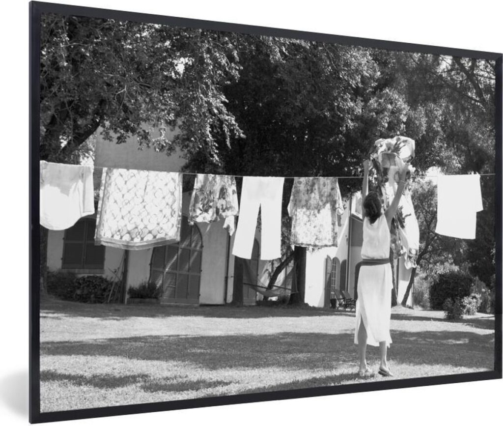 Poster Vrouw hangt was aan de waslijn
